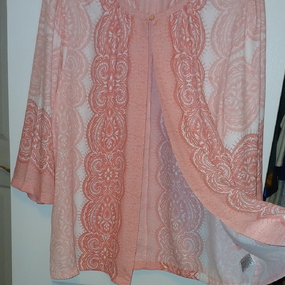 Bob Mackie Coral Lace Pattern Blouse - Picture 4 of 5